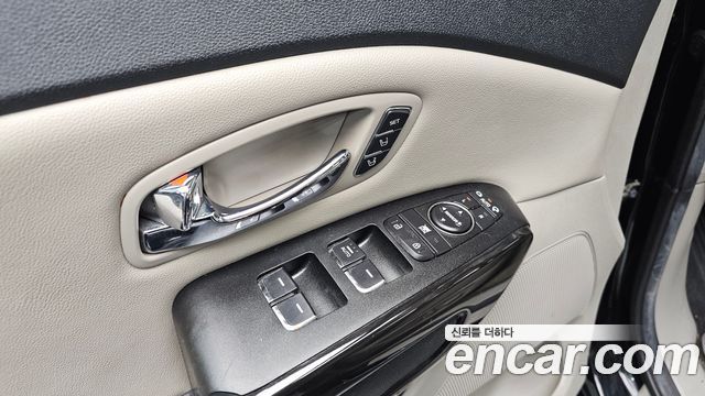Kia Canival 2019 — photo 27
