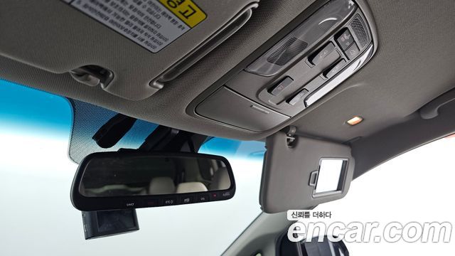 Kia Canival 2019 — photo 28
