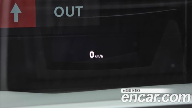 Genesis G80 2018 — photo 23