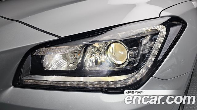 Genesis G80 2018 — photo 8