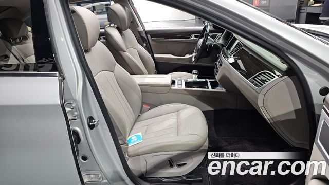 Genesis G80 2018 — photo 16