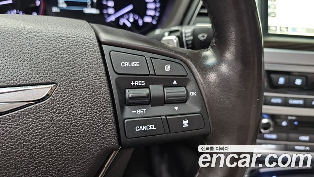 Genesis G80 2018 — photo 28