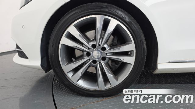 Mercedes-Benz E-Class 2016 — photo 5