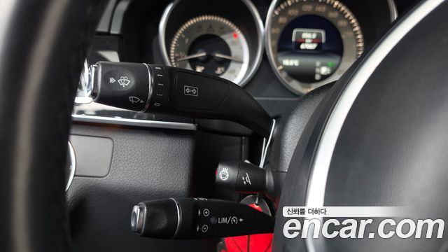 Mercedes-Benz E-Class 2016 — photo 17