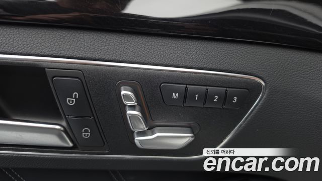 Mercedes-Benz E-Class 2016 — photo 20
