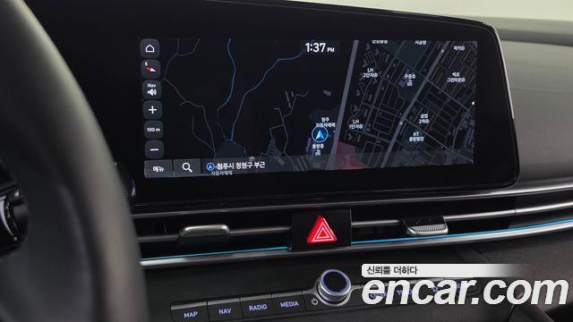 Hyundai AVANTE 2022 — photo 19