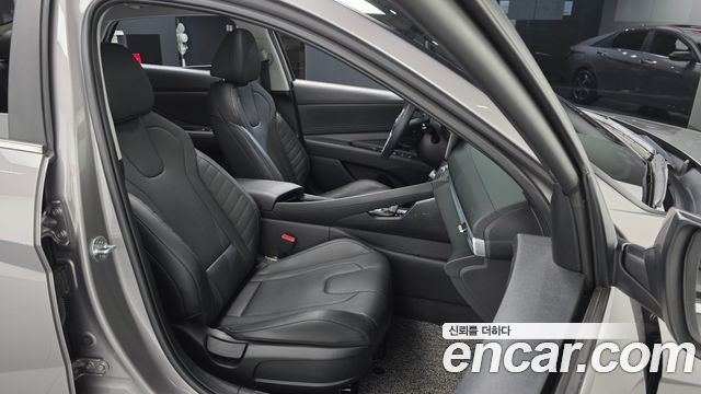Hyundai AVANTE 2022 — photo 16