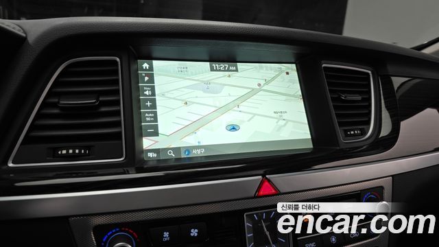 Genesis G80 2018 — photo 20