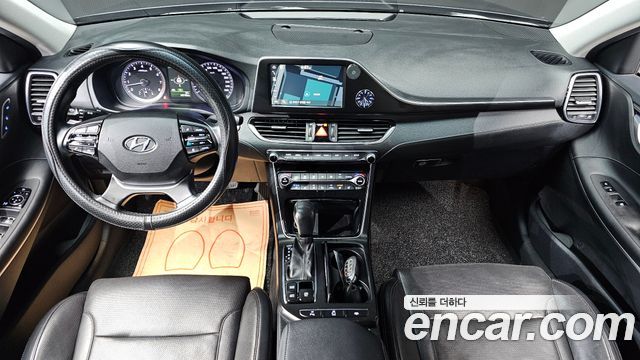 Hyundai Grandeur 2018 — photo 10
