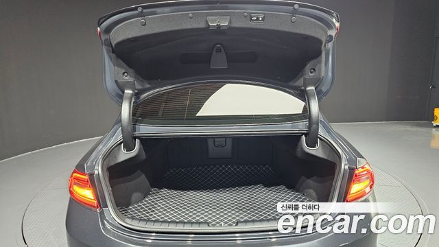 Hyundai Grandeur 2018 — photo 26