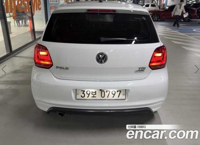 Volkswagen Polo 2016 — photo 5