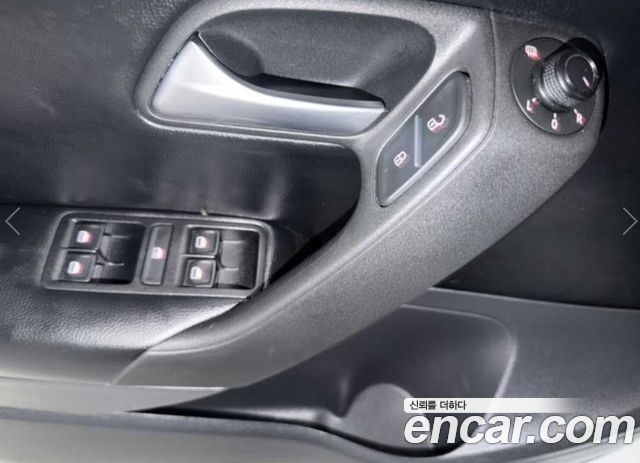 Volkswagen Polo 2016 — photo 14