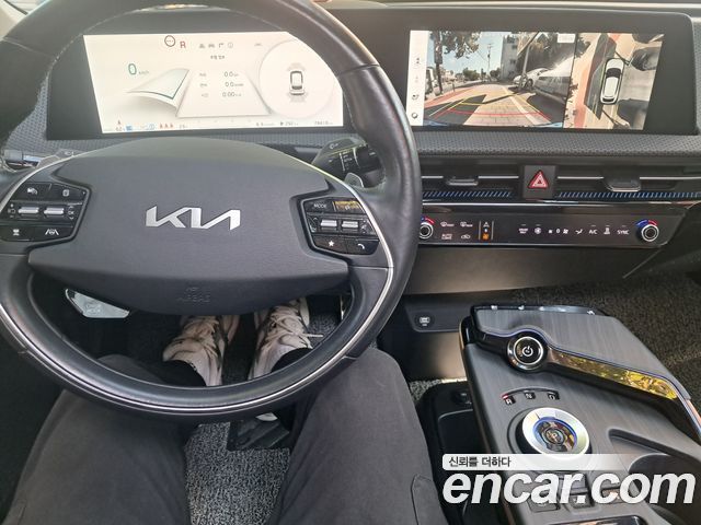 Kia EV6 2022 — photo 8