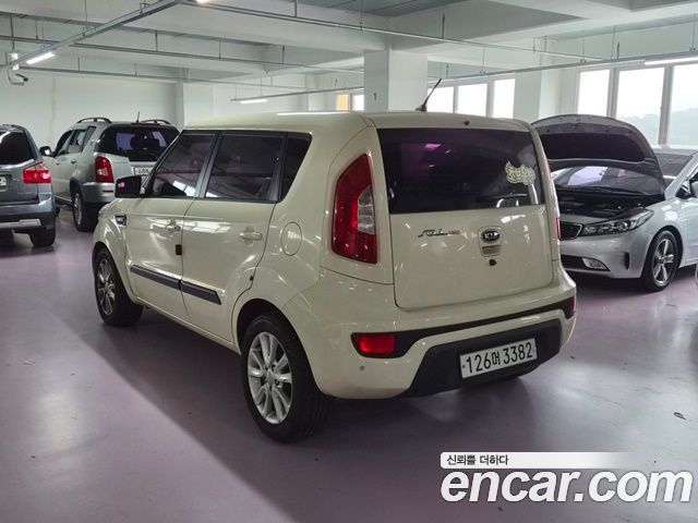 Kia Soul 2012 — photo 4