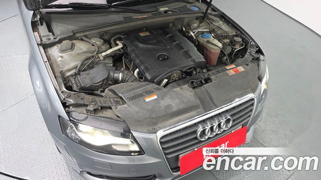 Audi A4 2009 — photo 6