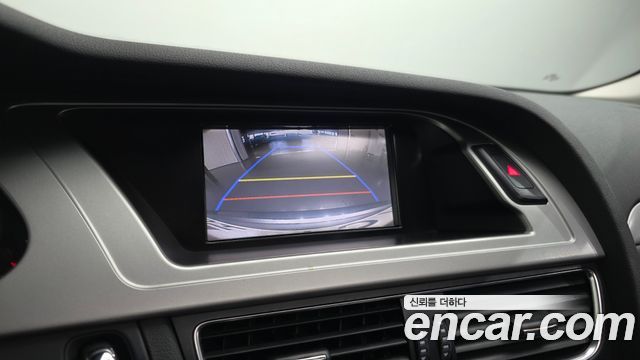 Audi A4 2009 — photo 21