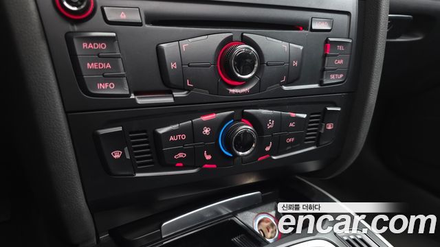 Audi A4 2009 — photo 22