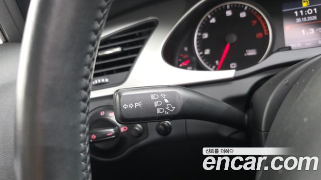 Audi A4 2009 — photo 30