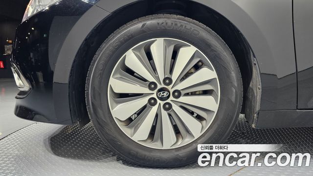Hyundai Grandeur 2016 — photo 5