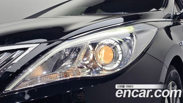 Hyundai Grandeur 2016 — photo 8