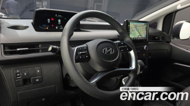 Hyundai Staria 2022 — photo 7