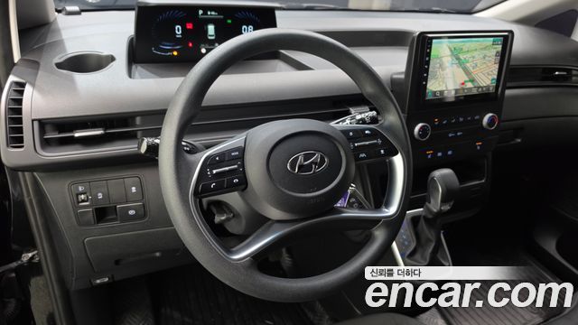 Hyundai Staria 2022 — photo 13