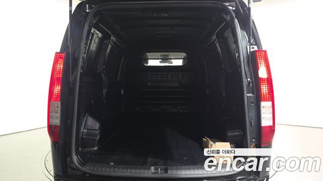 Hyundai Staria 2022 — photo 20