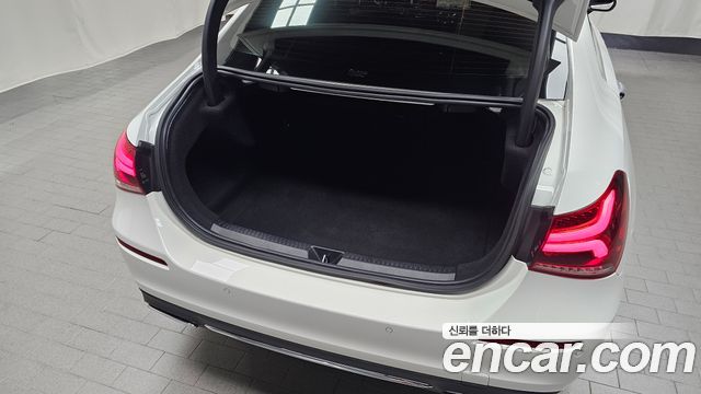 Mercedes-Benz A-Class 2021 — photo 24