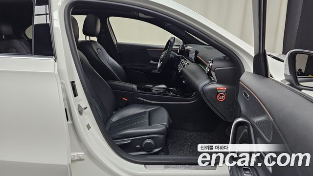 Mercedes-Benz A-Class 2021 — photo 16