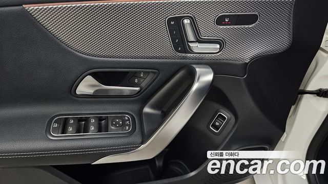 Mercedes-Benz A-Class 2021 — photo 29