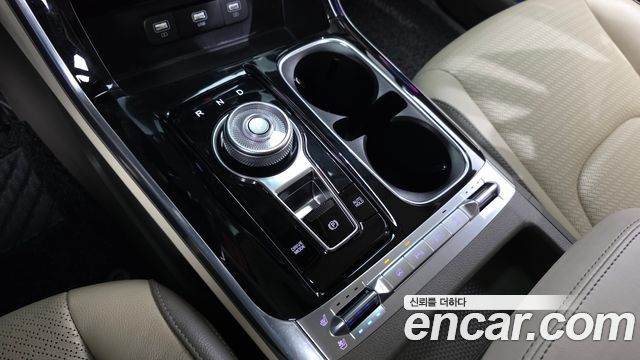 Kia Canival 2023 — photo 12
