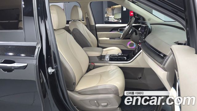 Kia Canival 2023 — photo 17