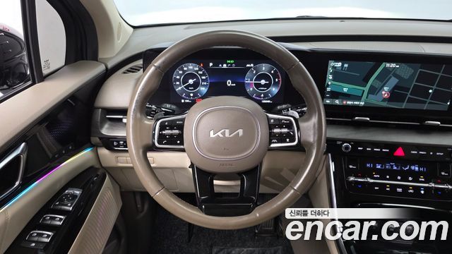 Kia Canival 2023 — photo 19