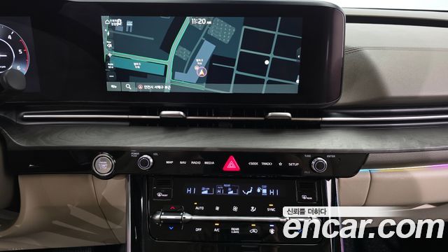 Kia Canival 2023 — photo 20