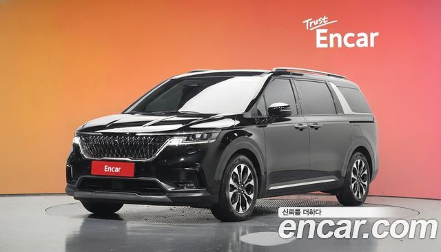 Kia Canival 2023 — photo 1