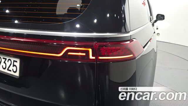 Kia Canival 2023 — photo 9