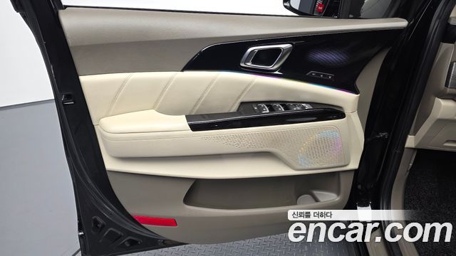 Kia Canival 2023 — photo 14