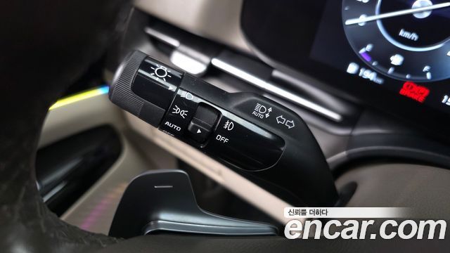 Kia Canival 2023 — photo 30