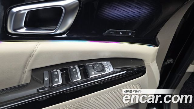 Kia Canival 2023 — photo 31