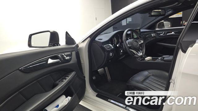 Mercedes-Benz CLS-Class 2016 — photo 10