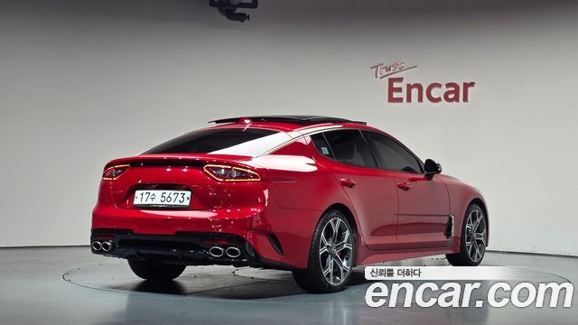 Kia Stinger 2018 — photo 2