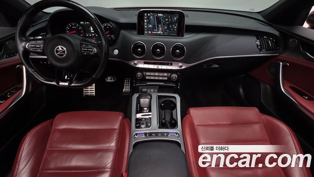 Kia Stinger 2018 — photo 10