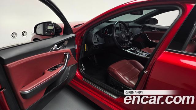Kia Stinger 2018 — photo 13