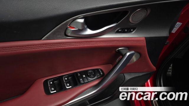 Kia Stinger 2018 — photo 24
