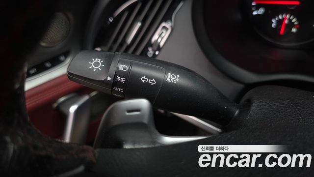 Kia Stinger 2018 — photo 32