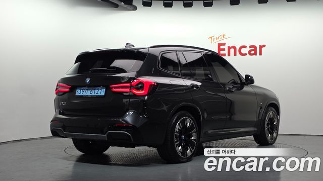 BMW iX3 2024 — photo 2