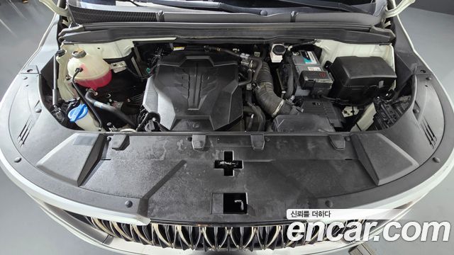 Kia Canival 2023 — photo 6