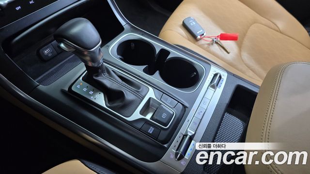 Kia Canival 2023 — photo 12