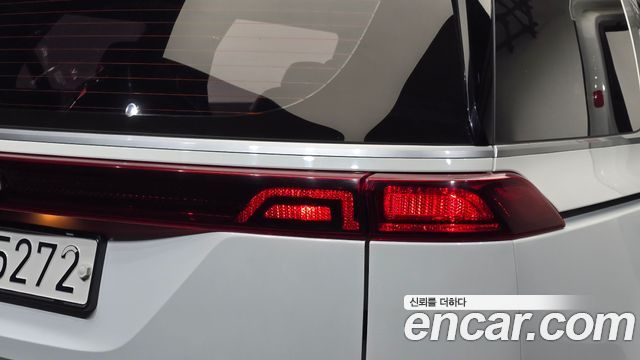 Kia Canival 2023 — photo 9