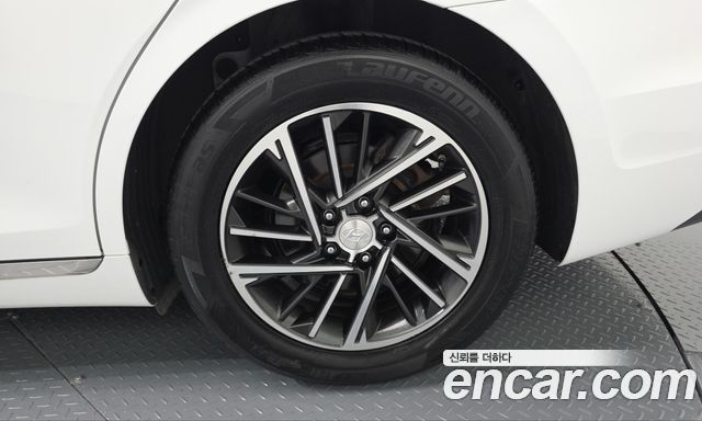Hyundai Grandeur 2023 — photo 7